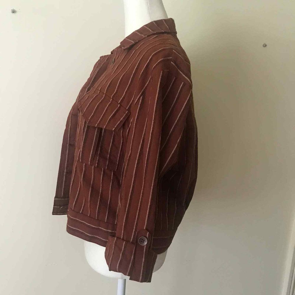 Mittoshop Blazer Womens Small Brown Striped Cropped Roll Tab Sleeve Boxy Fit - Picture 4 of 14